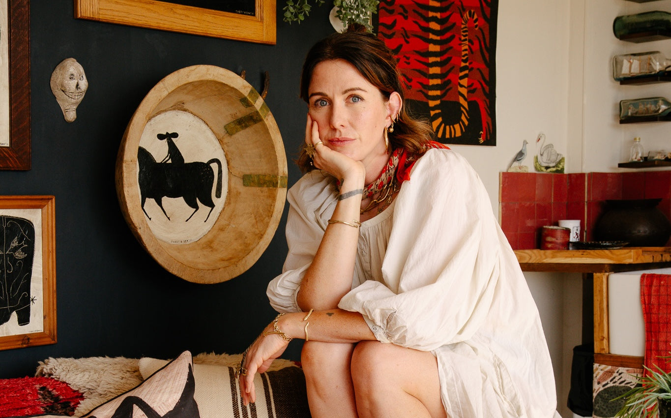 Female folk artist Tabby Booth