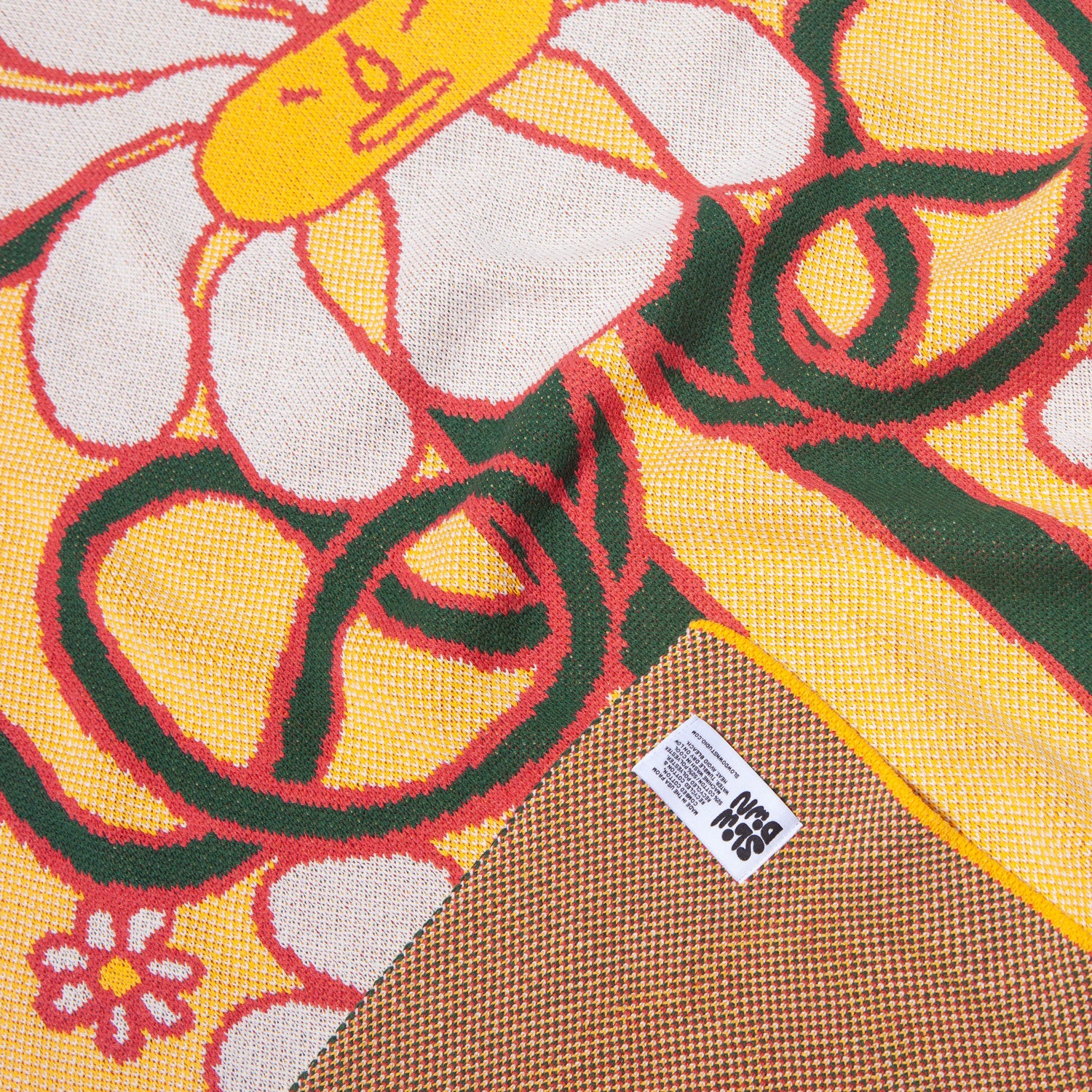 Daisy Dude Mini Blanket - Slowdown Studio